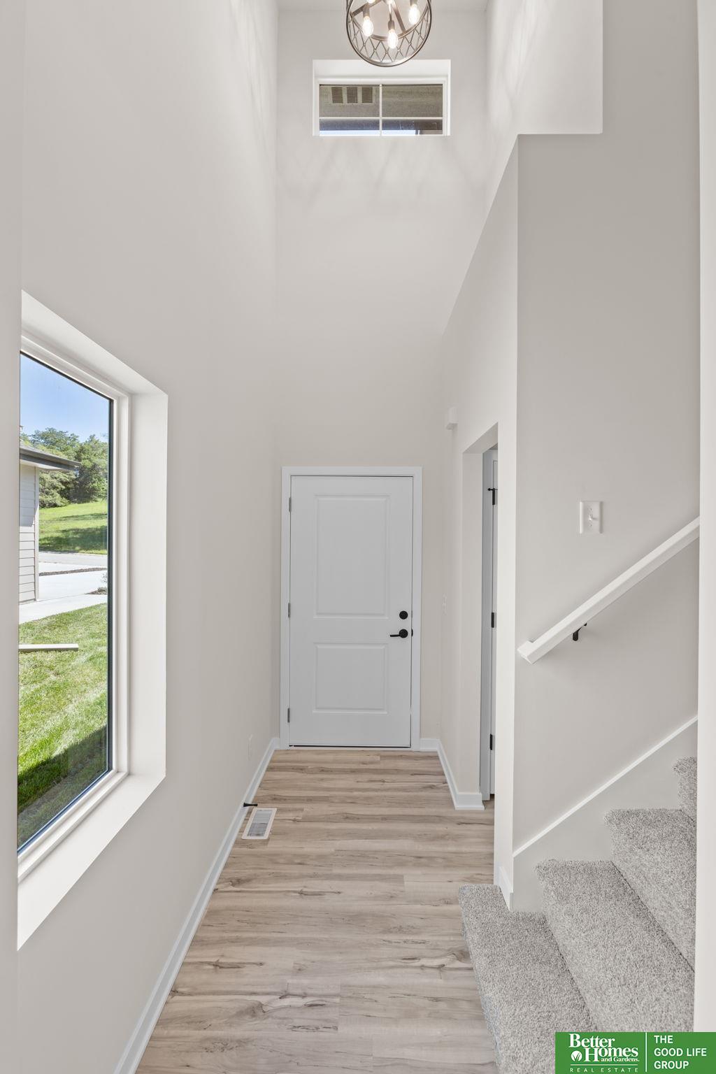 7114 N 79th Court
