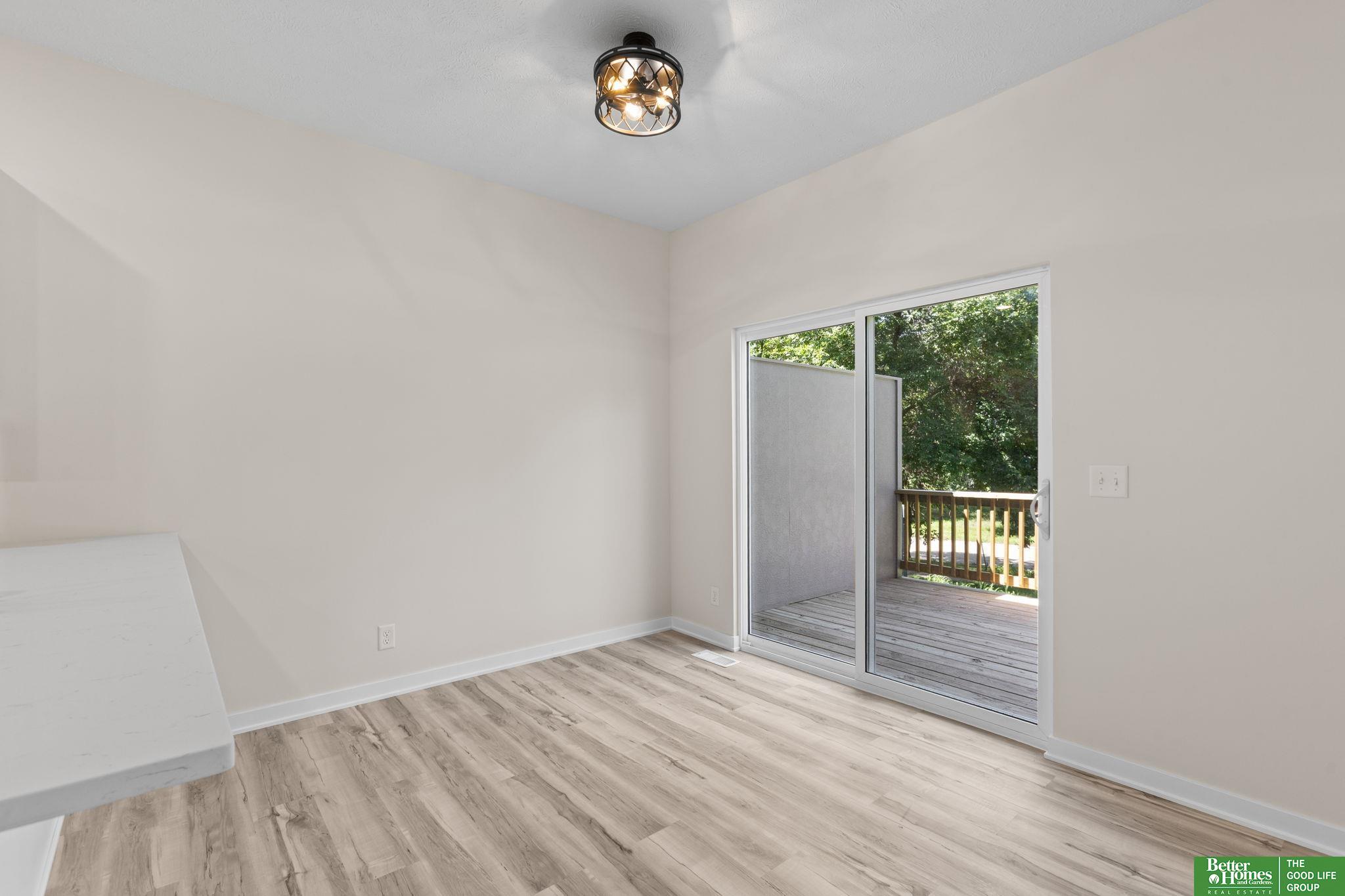 7114 N 79th Court