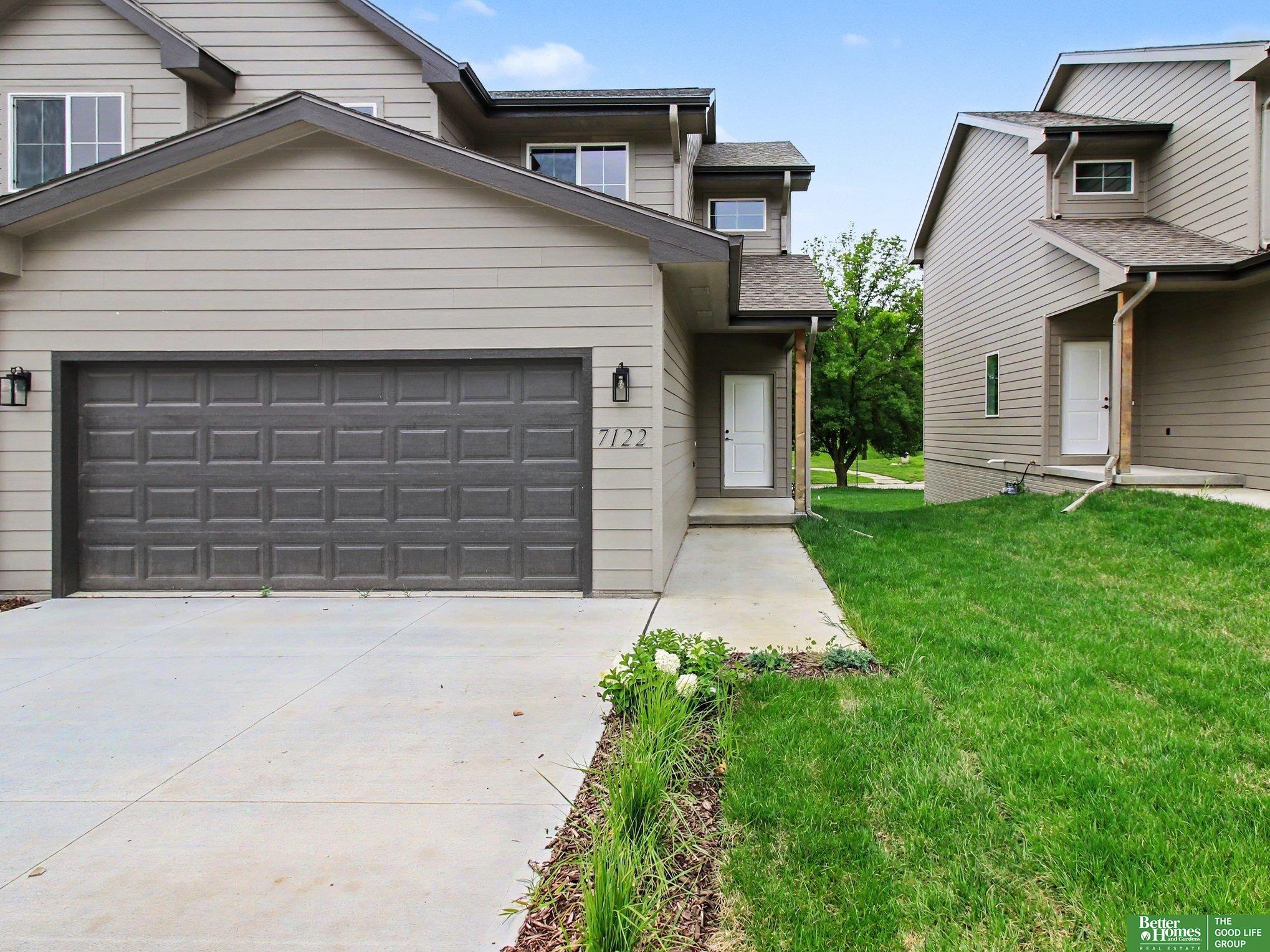 7122 N 79th Court