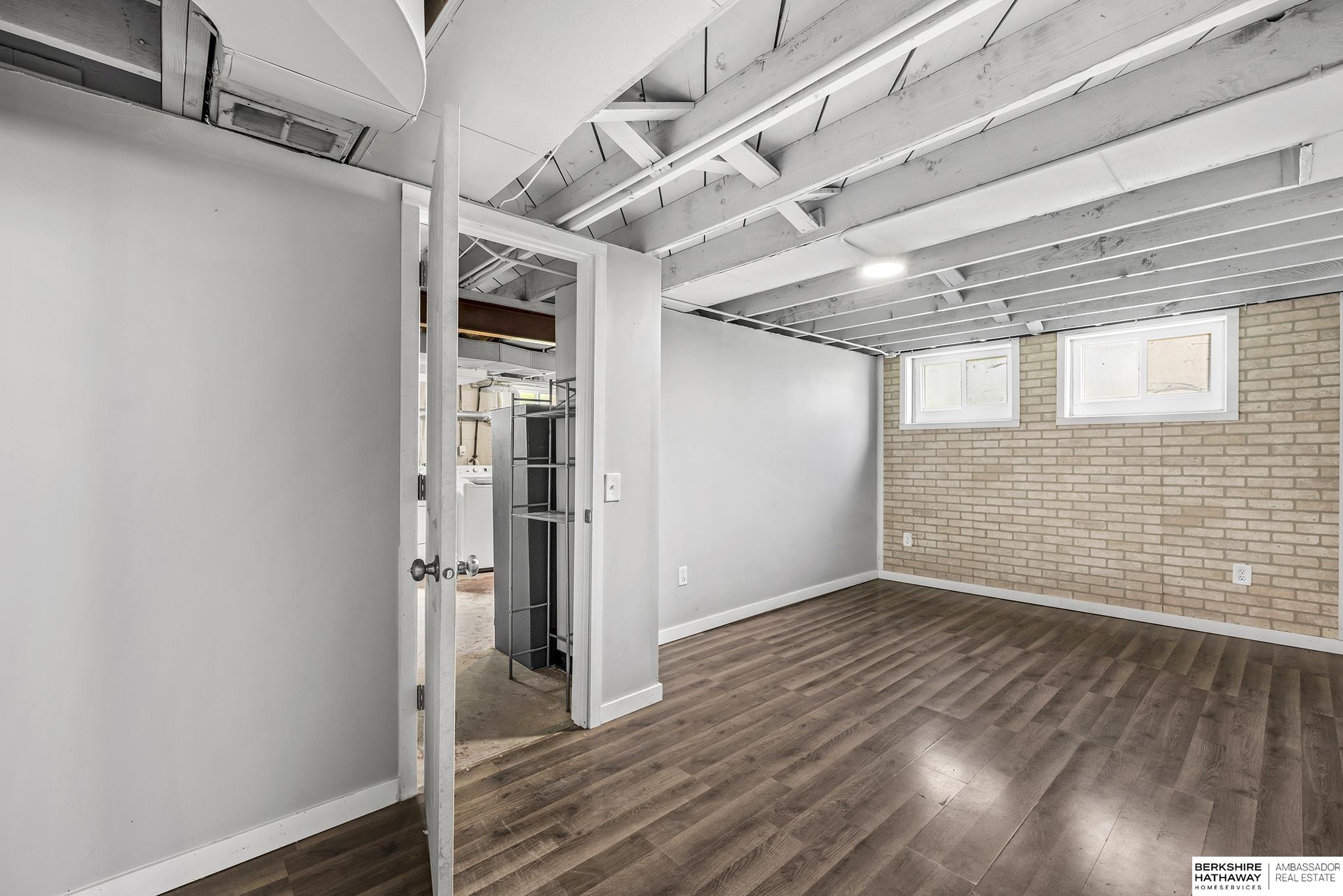1002 S 52nd Street