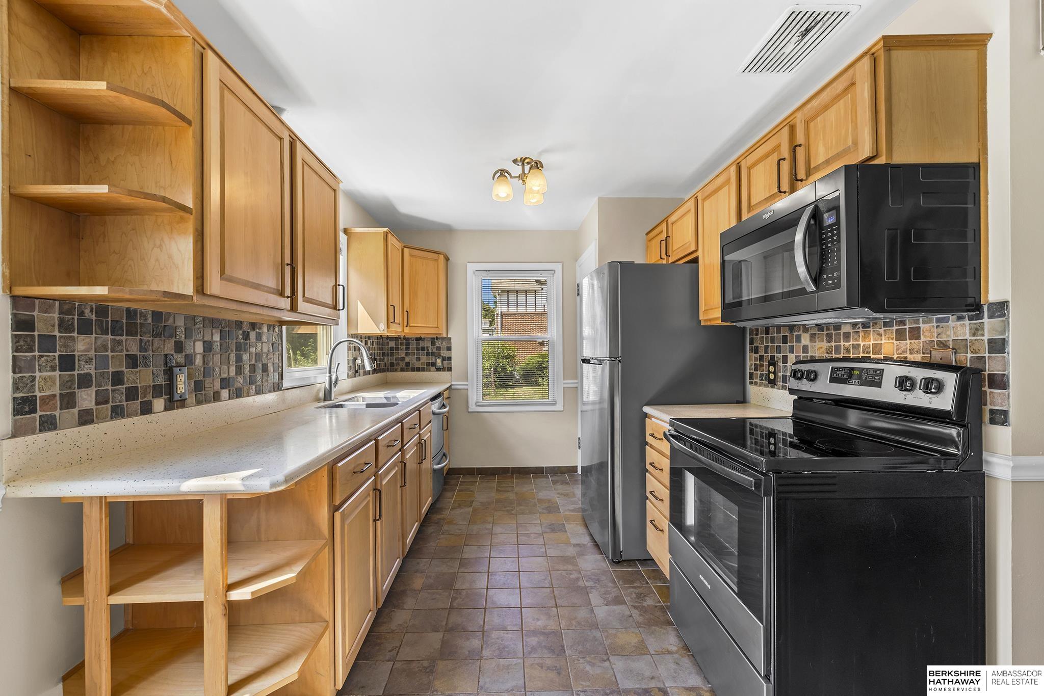1002 S 52nd Street