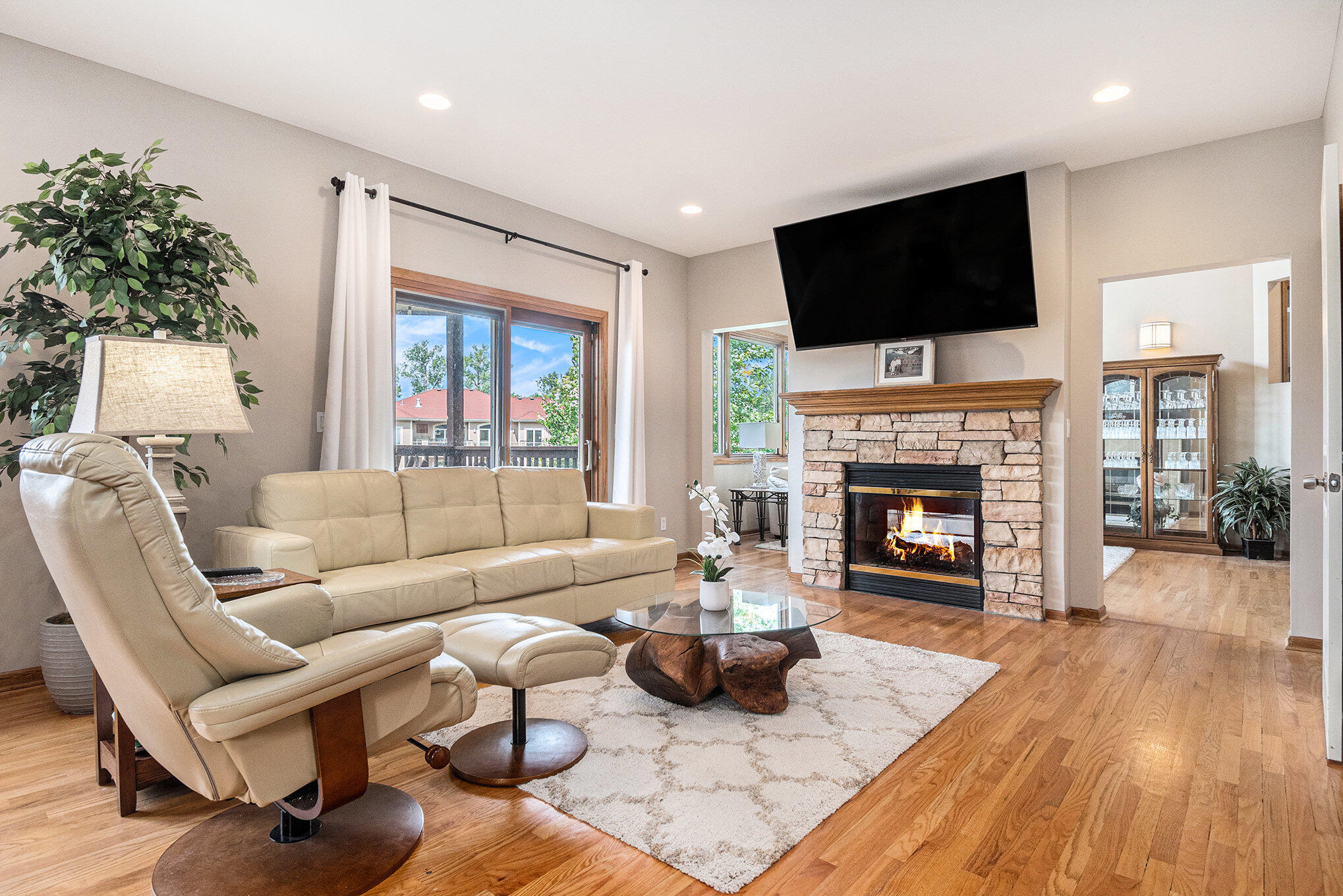 520 CORONADO Circle