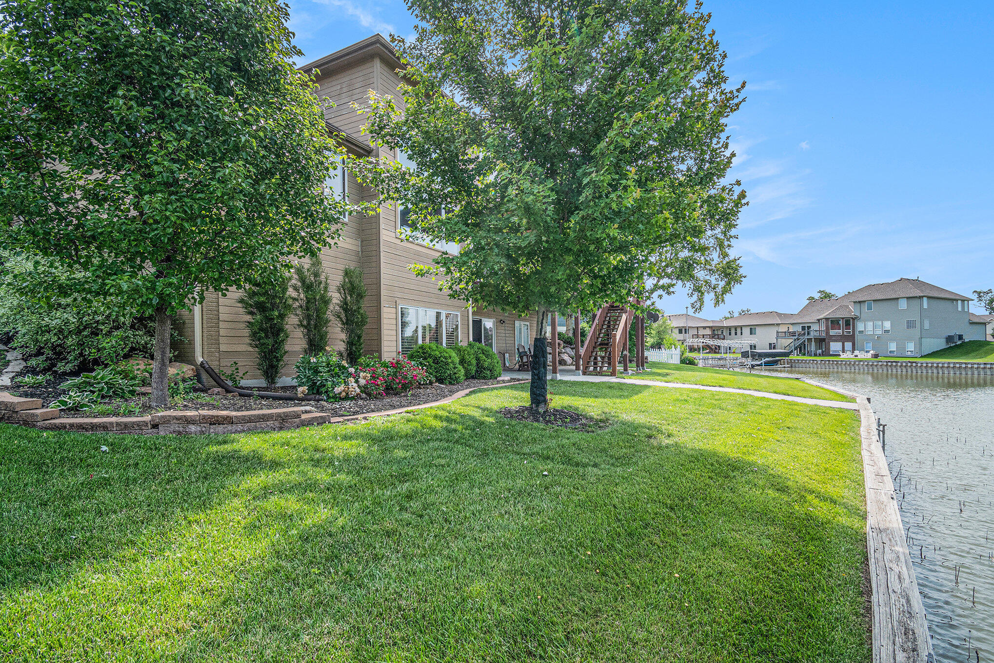 520 CORONADO Circle