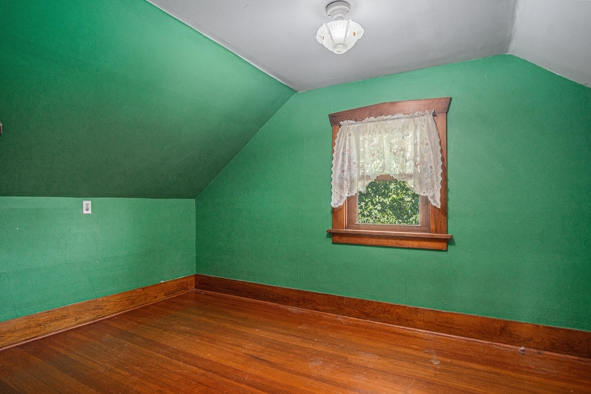 508 N 4TH Street