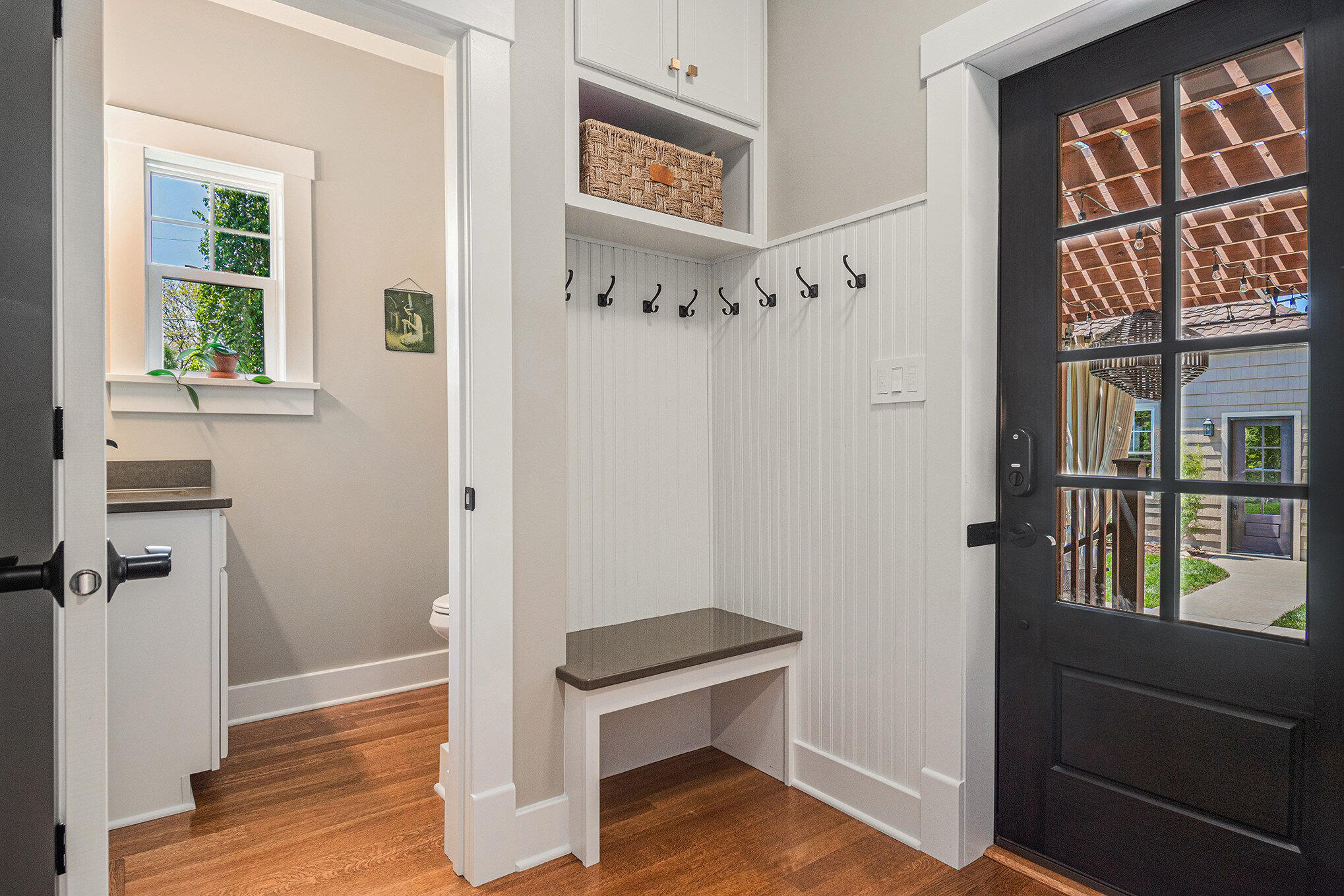 1020 E VALLEY ST Street