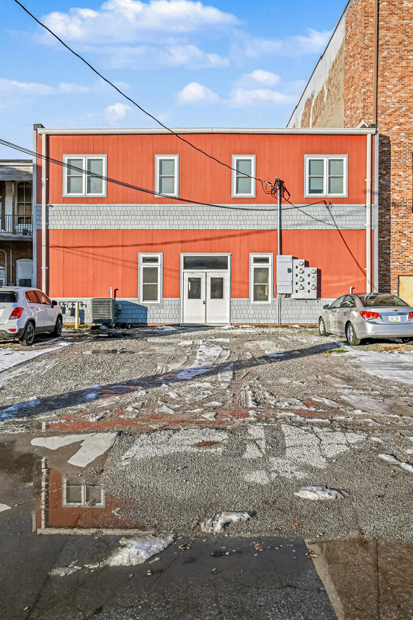 418 E COOLBAUGH Street