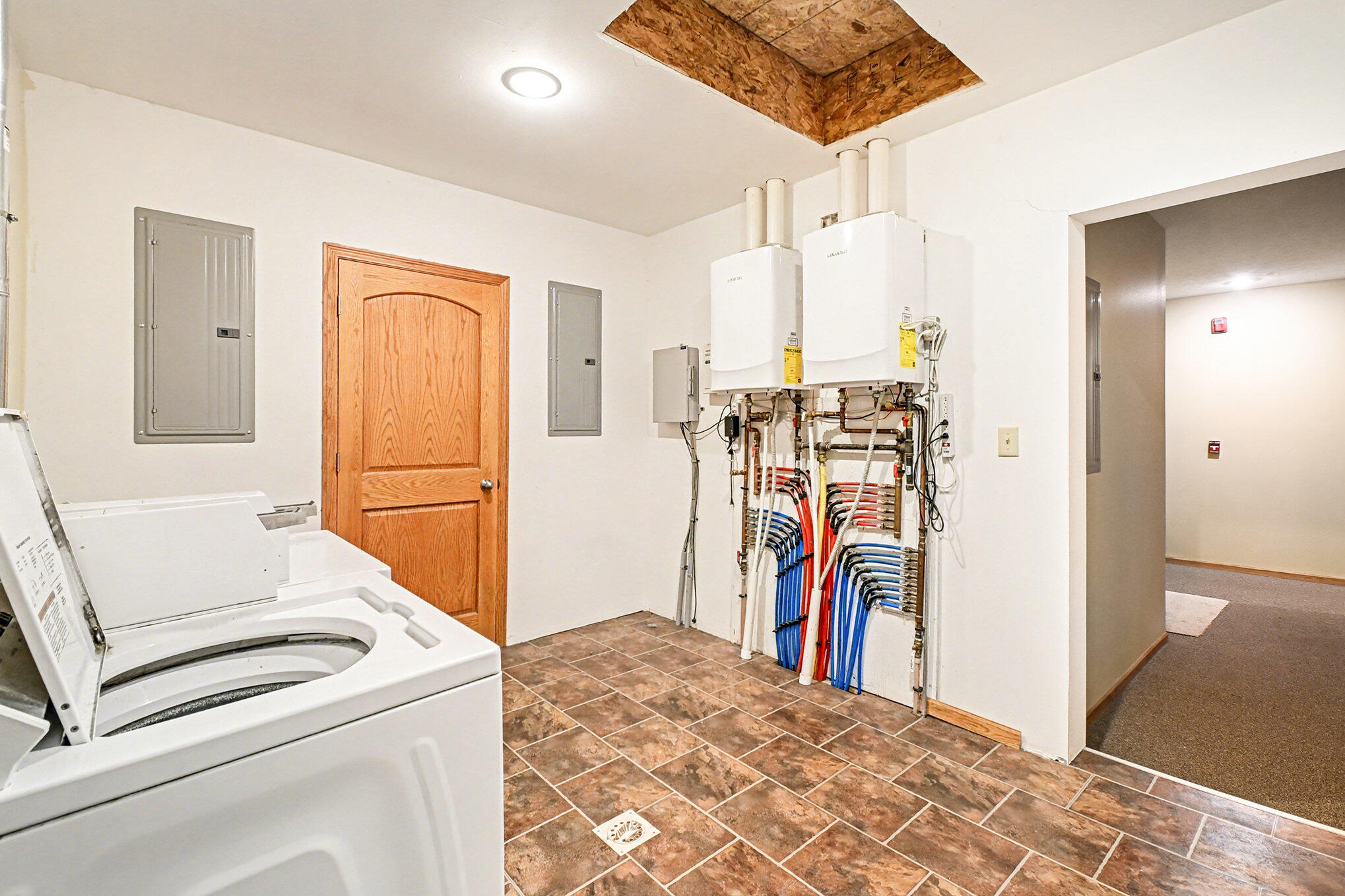 418 E COOLBAUGH Street