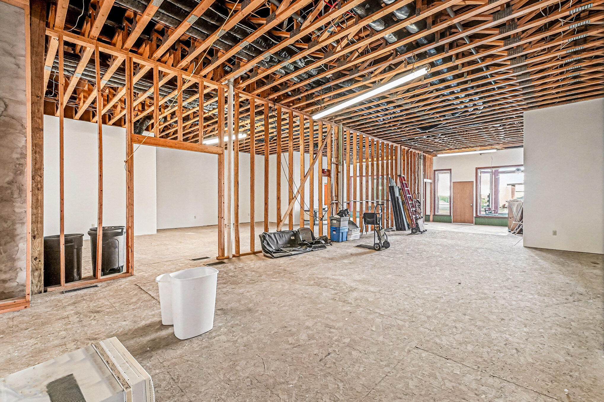 418 E COOLBAUGH Street