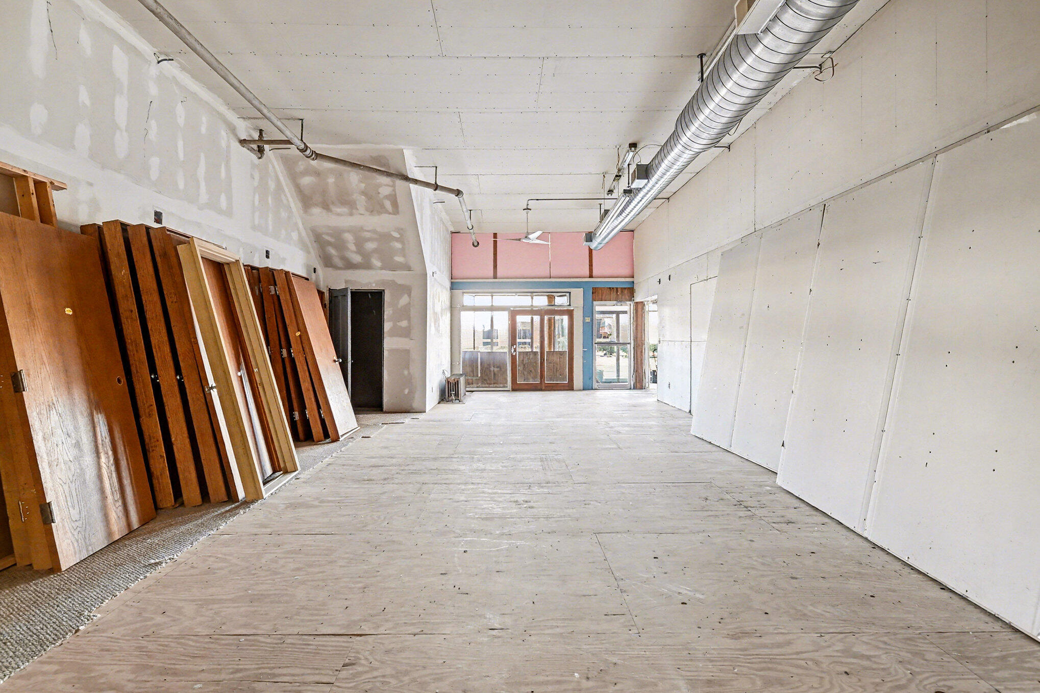 422 E COOLBAUGH Street