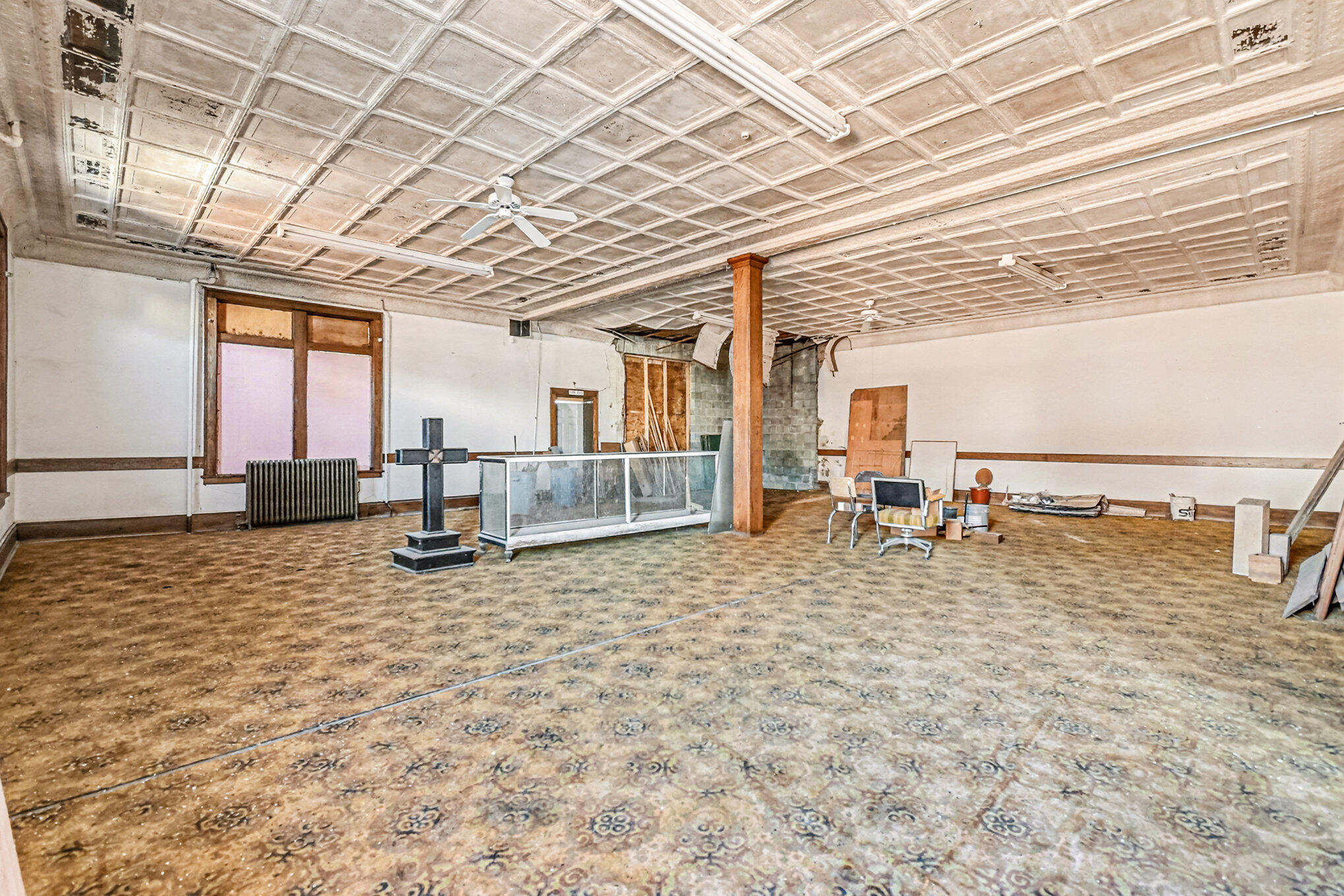 422 E COOLBAUGH Street