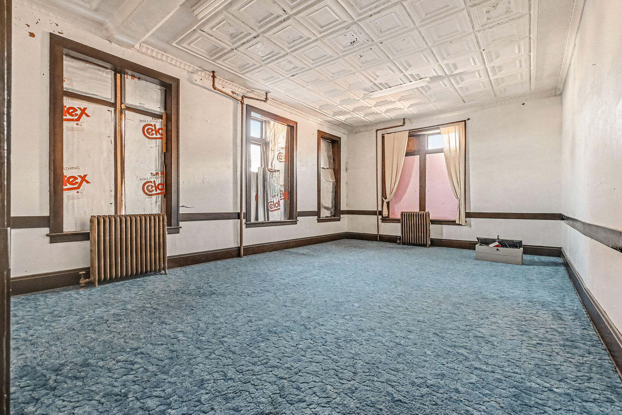 422 E COOLBAUGH Street