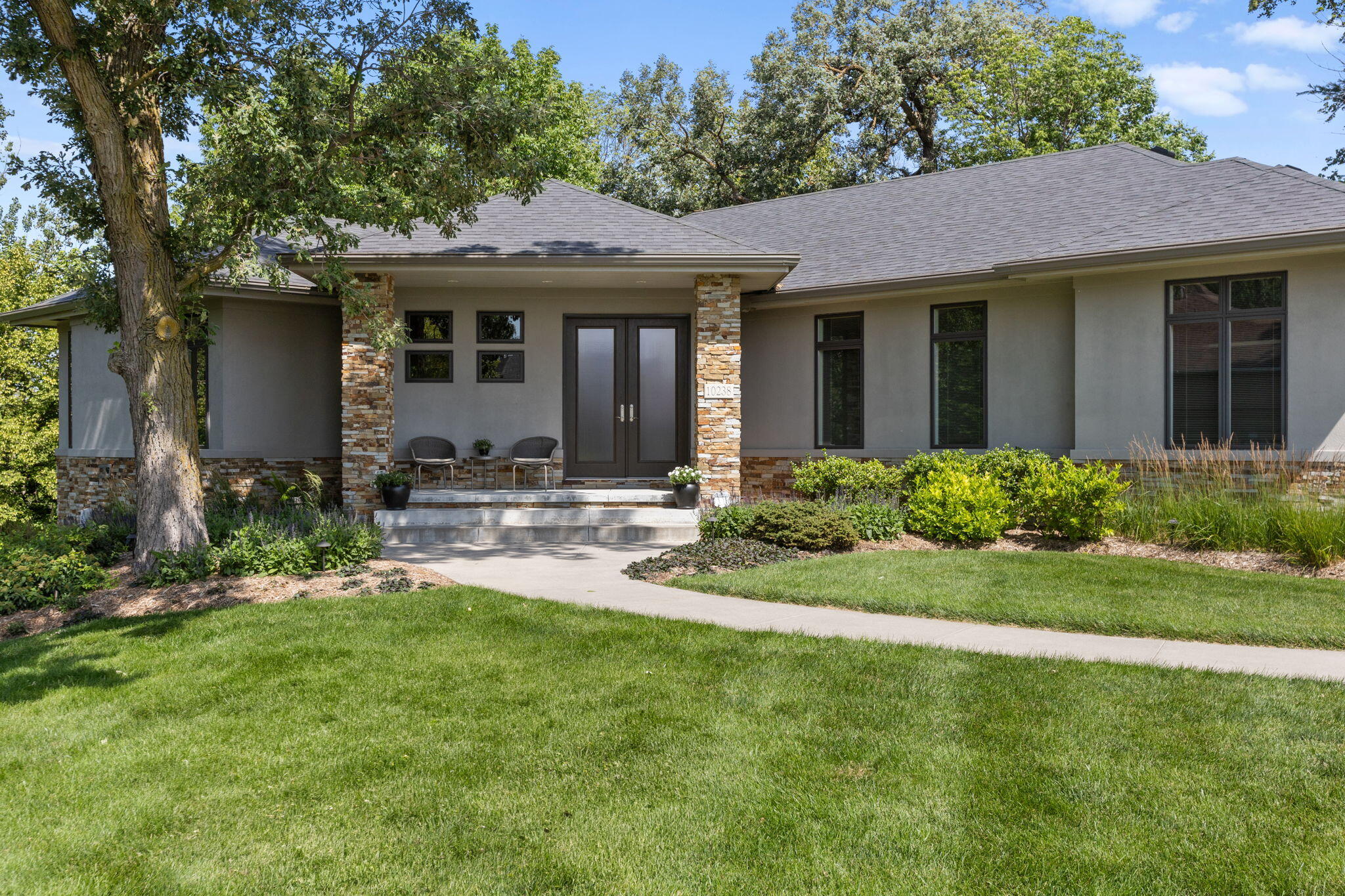 10238 N 29TH Court