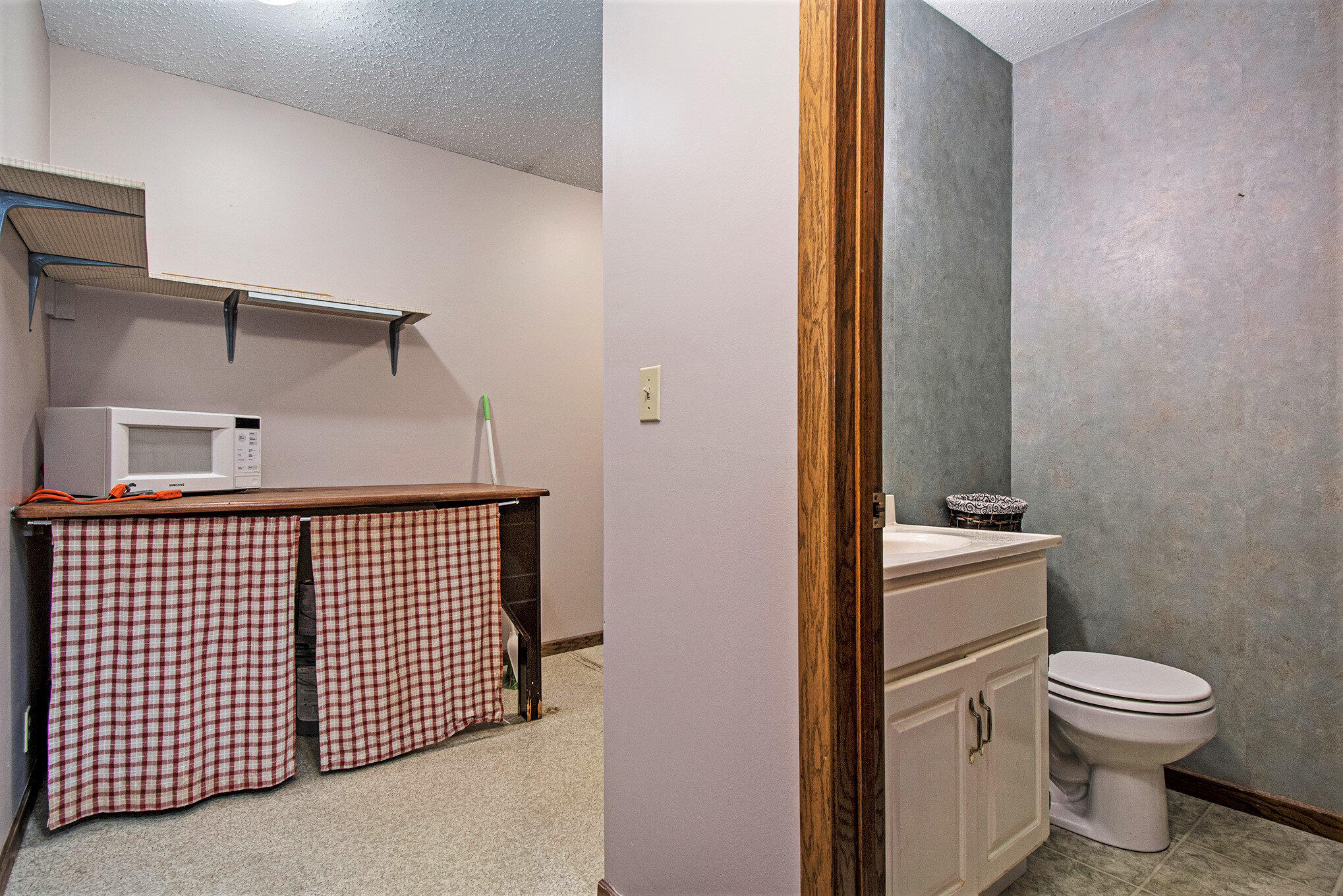 1010 N BROADWAY Street