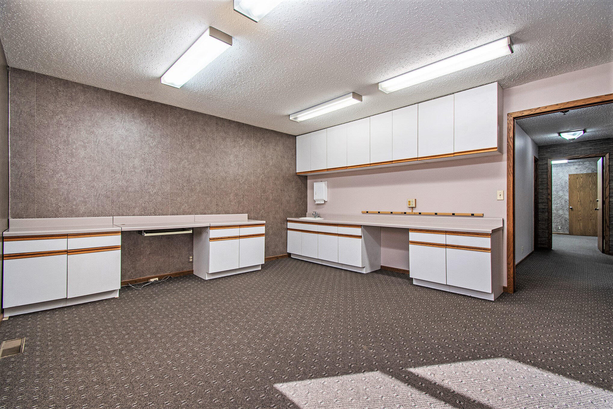 1010 N BROADWAY Street