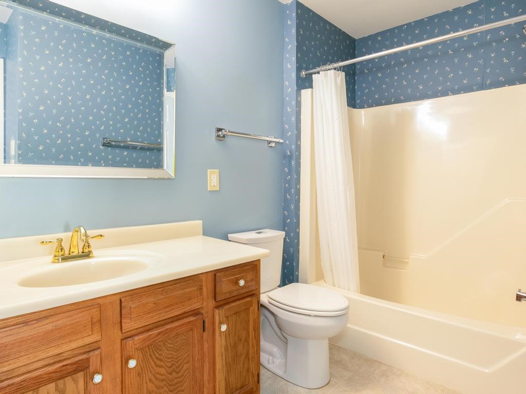 2584 Hunters Point Ct 34