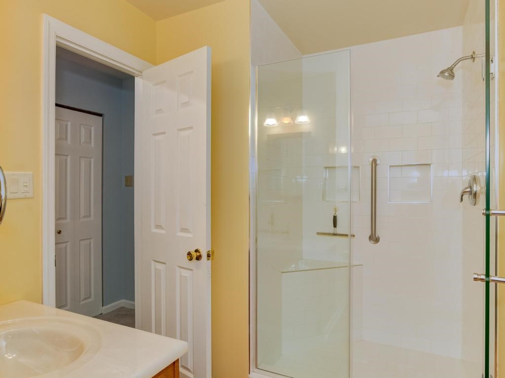 2584 Hunters Point Ct 34