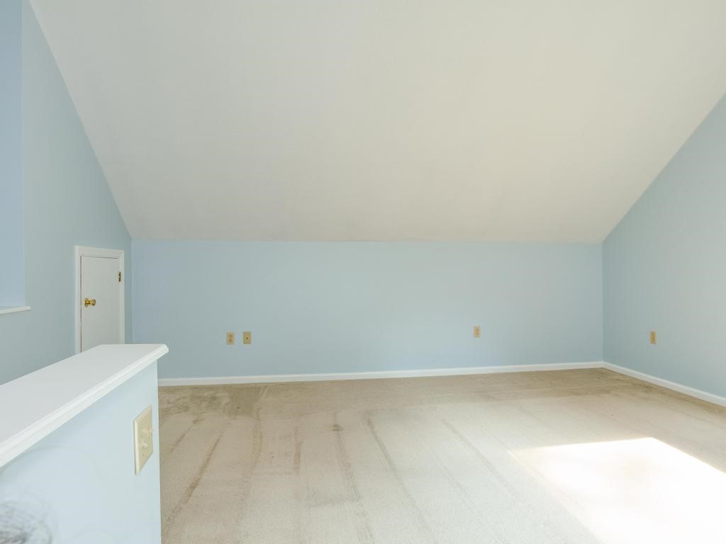 2584 Hunters Point Ct 34