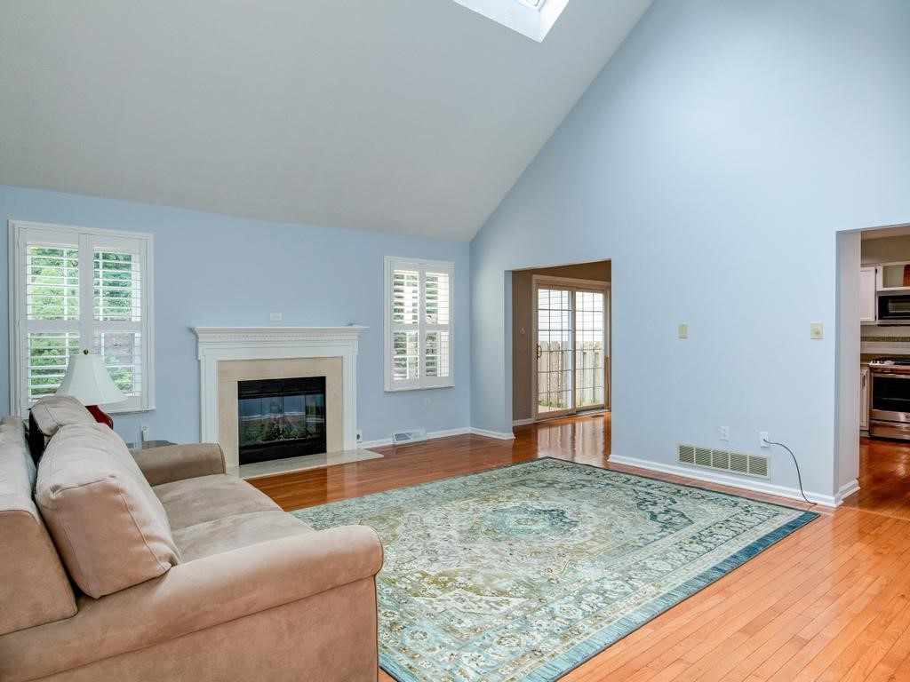 2584 Hunters Point Ct 34