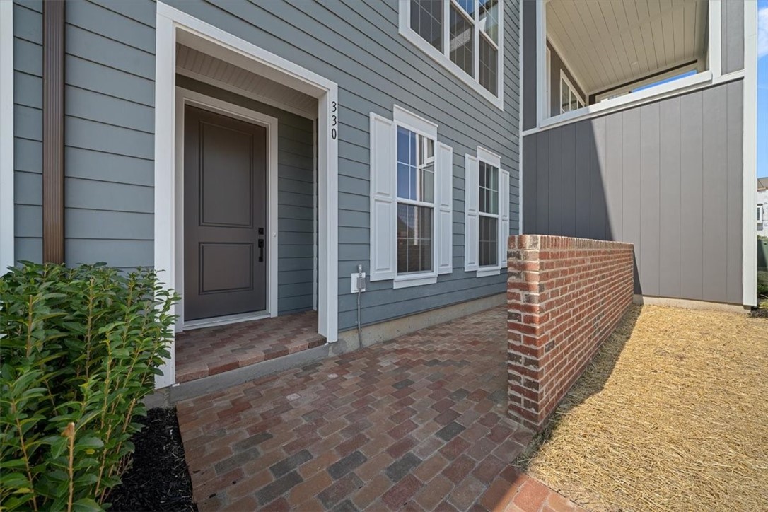 330 Highbridge Ln