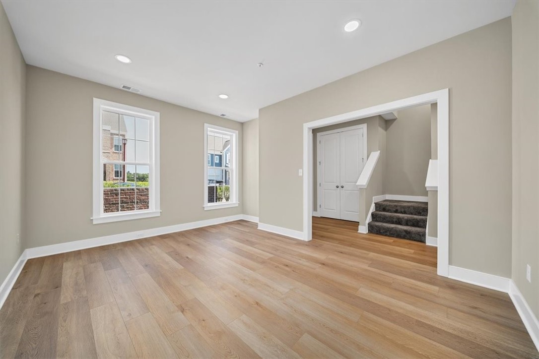 330 Highbridge Ln