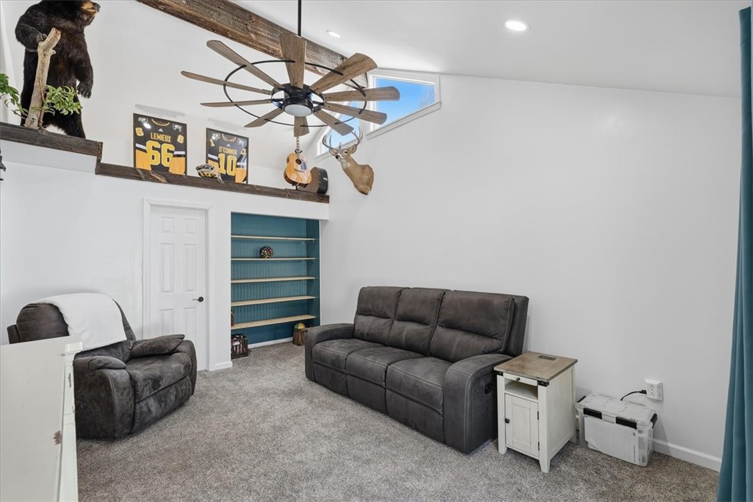 545 Chaparral Dr