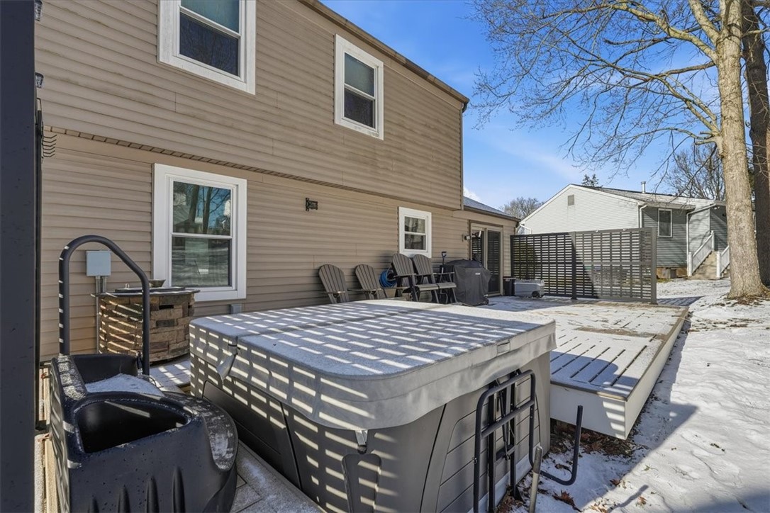 545 Chaparral Dr