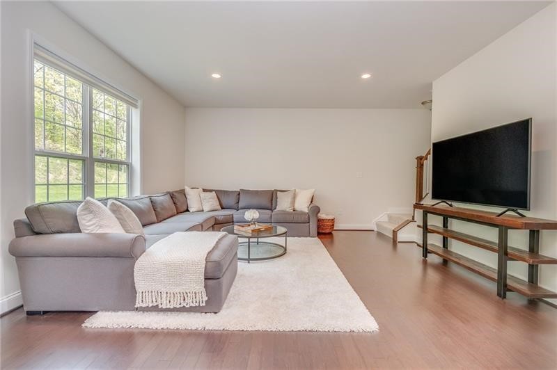 128 Overbrook Dr