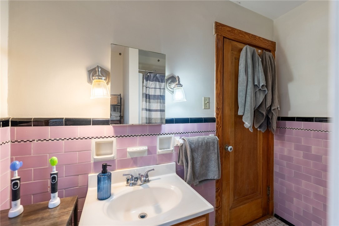 125 Bellevue Ave