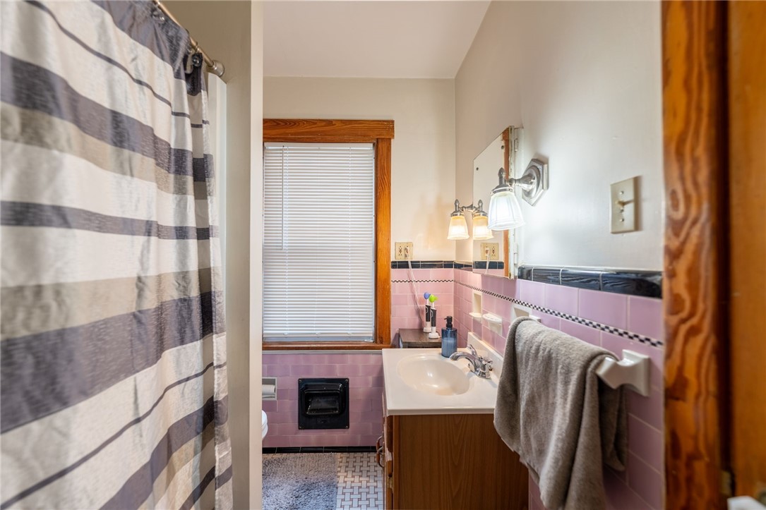 125 Bellevue Ave