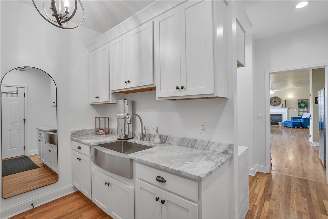 213 Windham Ln
