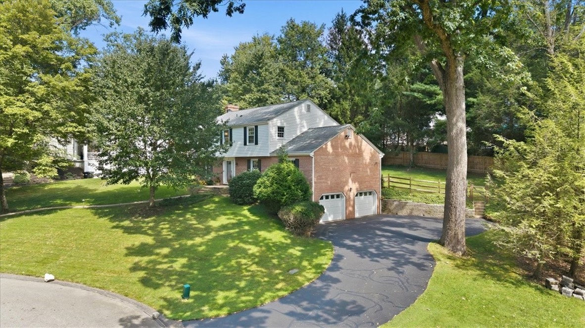 811 Olive St