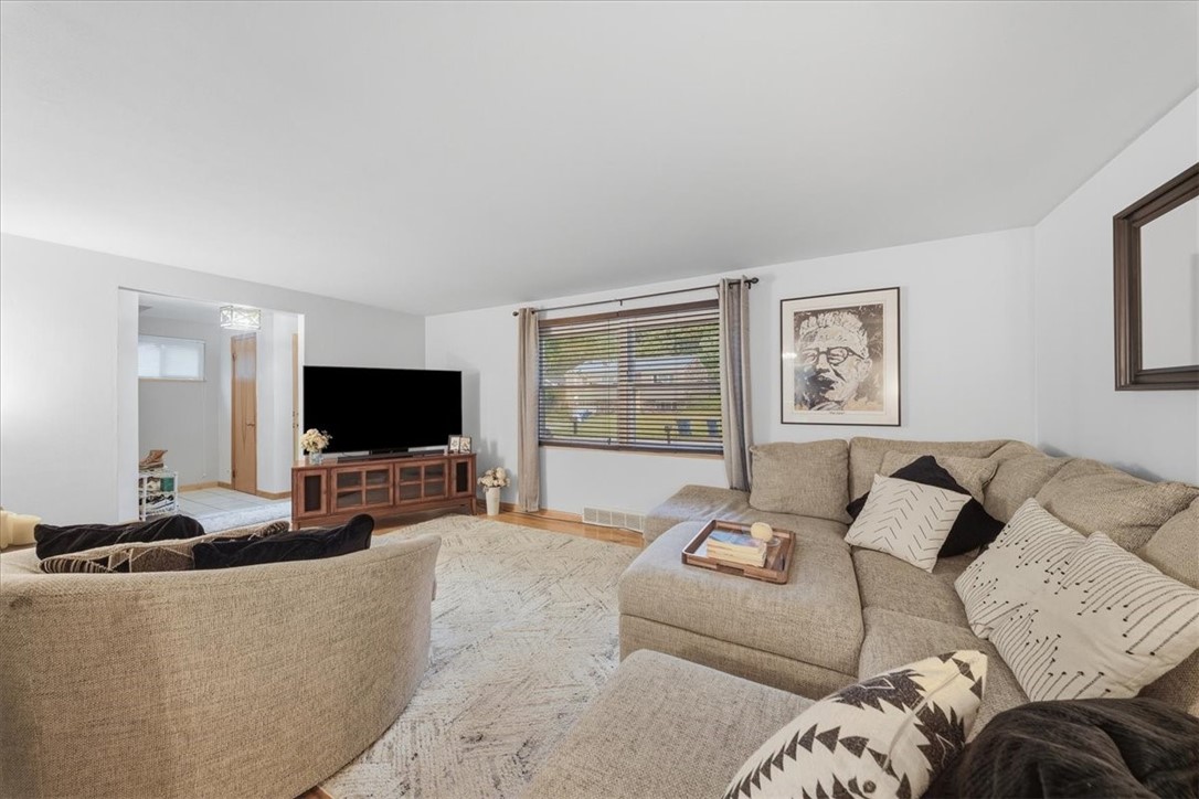 1015 Evergreen Dr