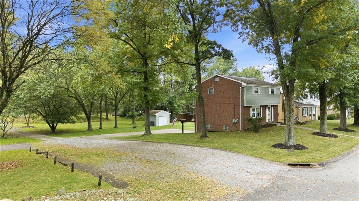 1015 Evergreen Dr