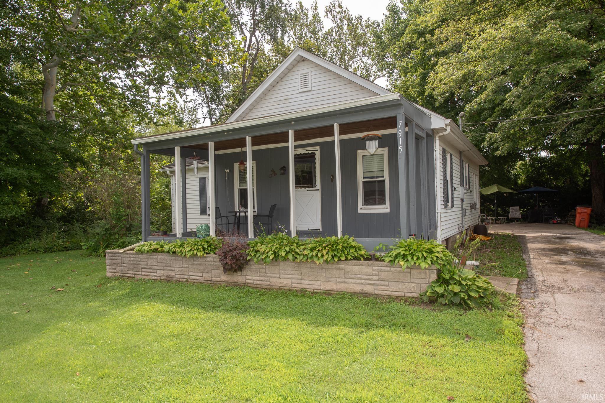 7915 SR 38 E Road