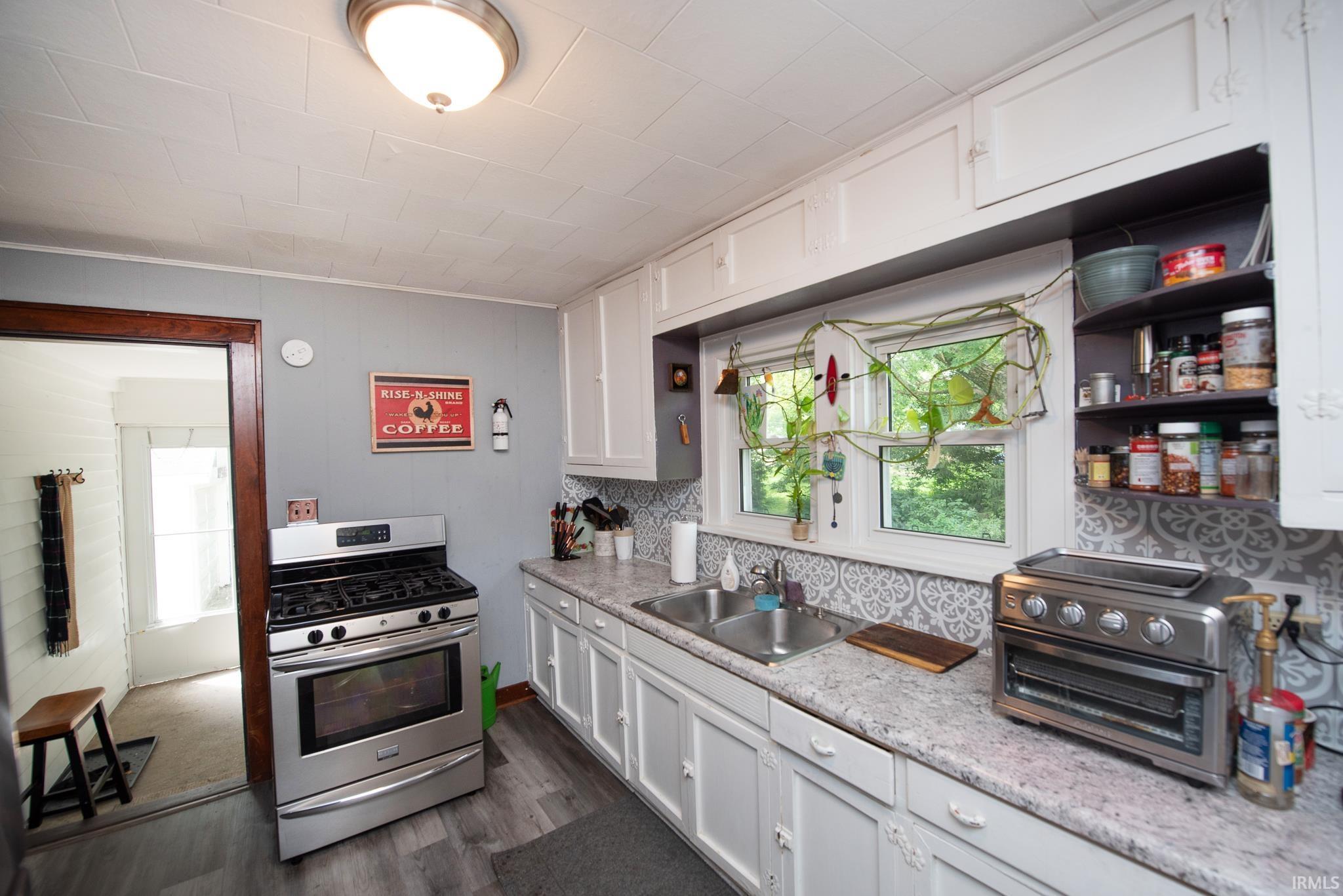 7915 SR 38 E Road