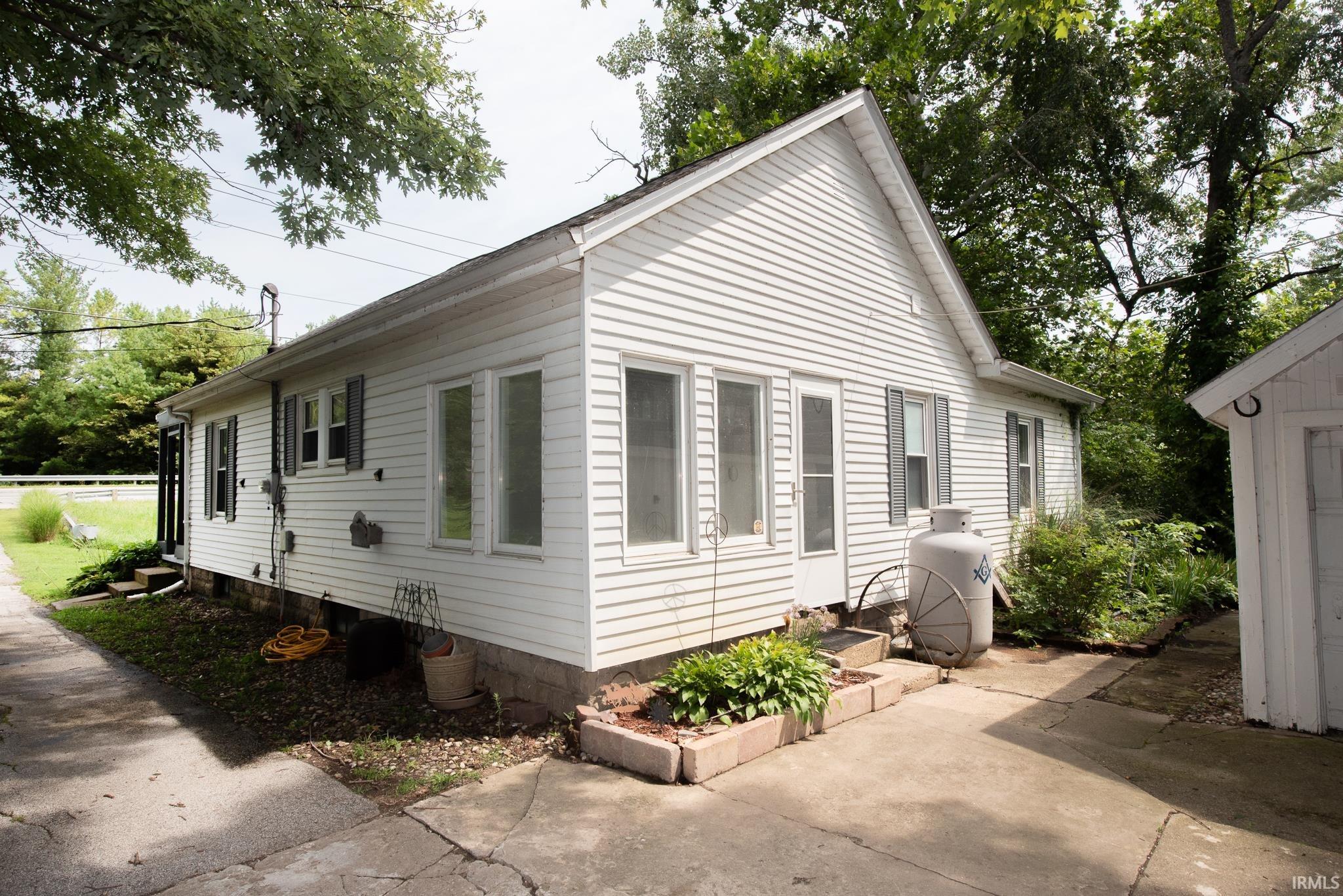 7915 SR 38 E Road