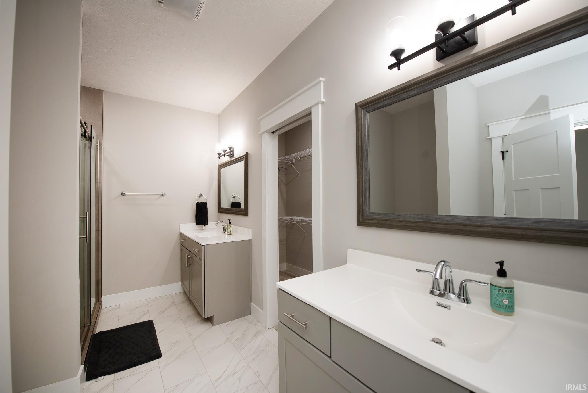 424 Catherwood Drive Unit: 2
