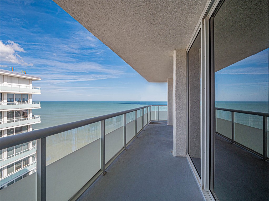 3554 Ocean Drive 1203S