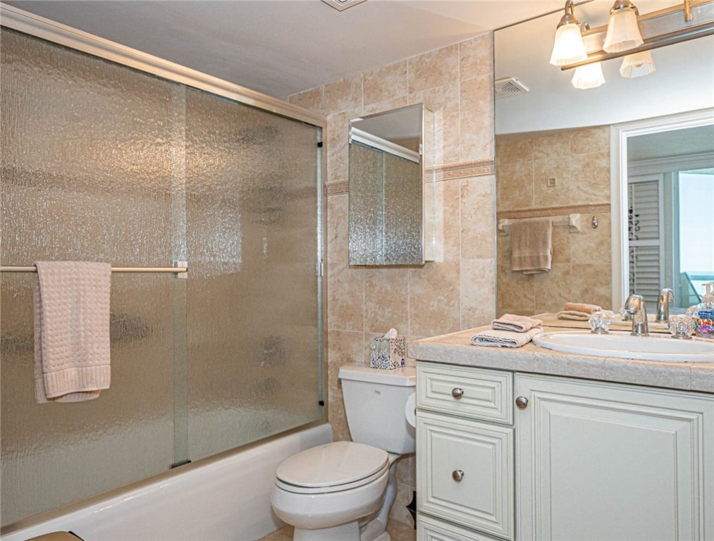 3554 Ocean Drive 1203S