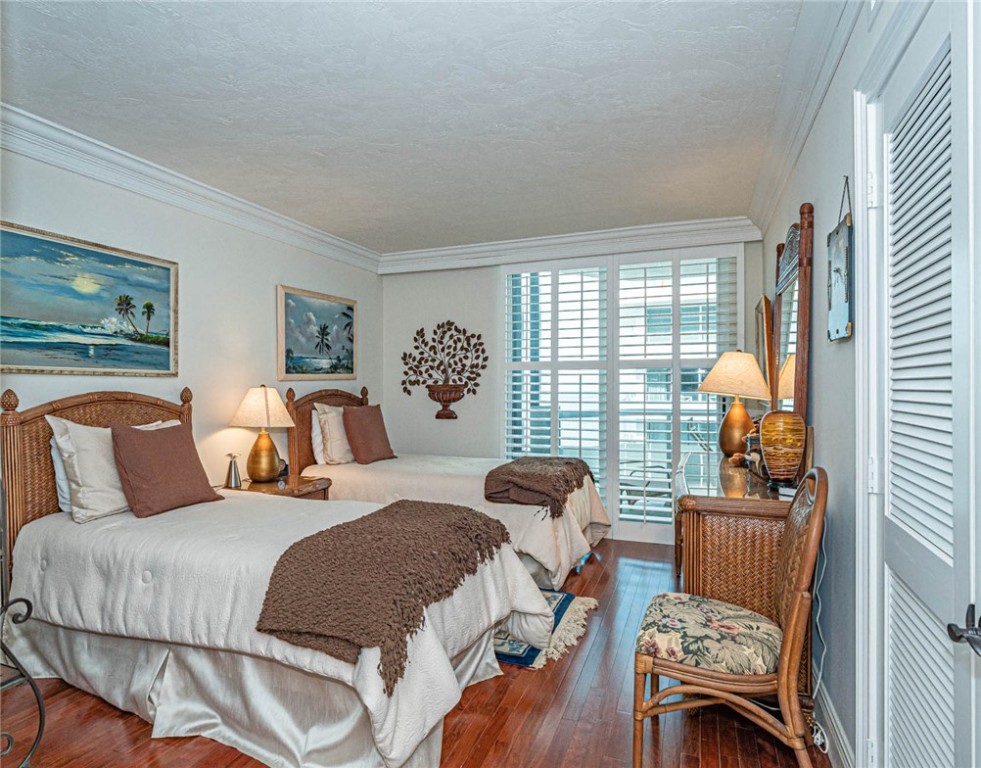 3554 Ocean Drive 1203S