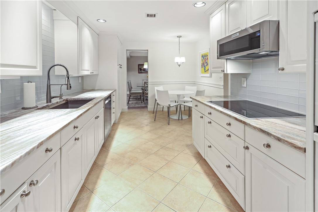 5601 Highway A1a N300