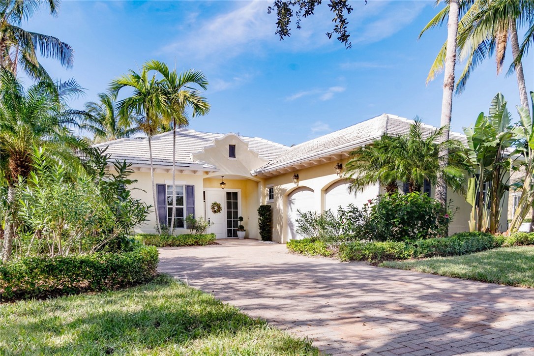 2833 Saint Barts Square