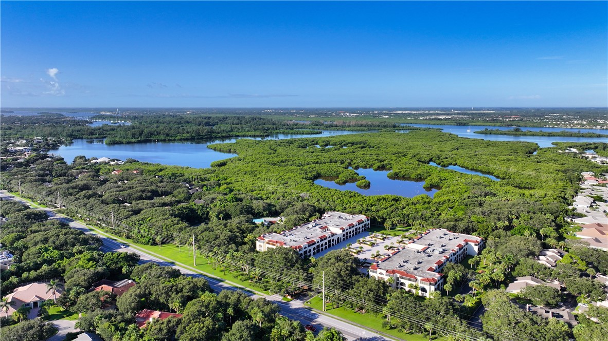 5601 Highway A1a None 203S