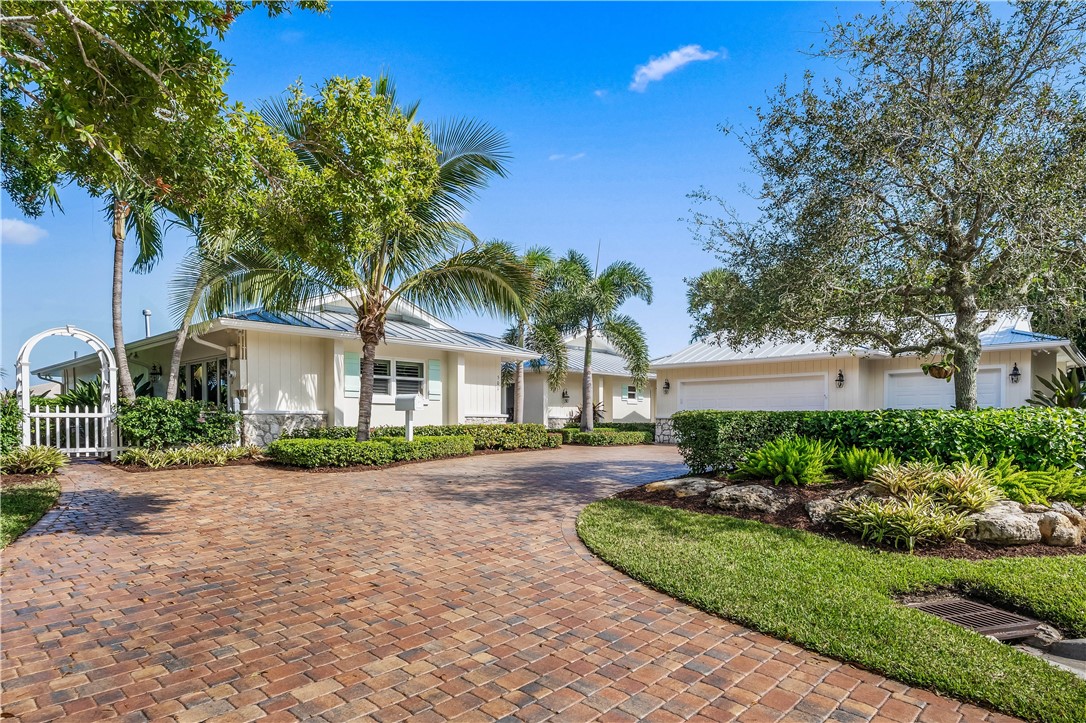501 Bay Drive