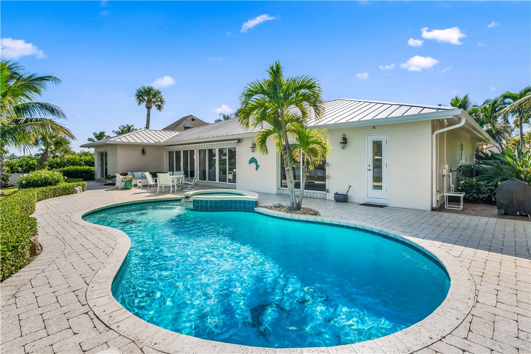 501 Bay Drive