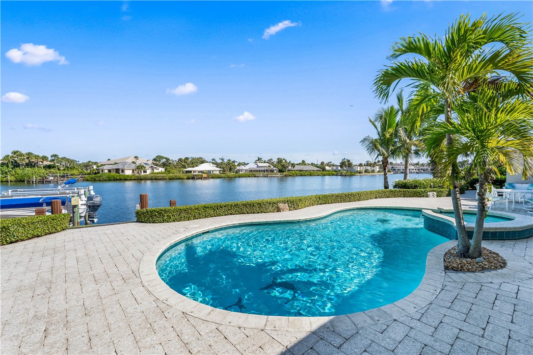 501 Bay Drive