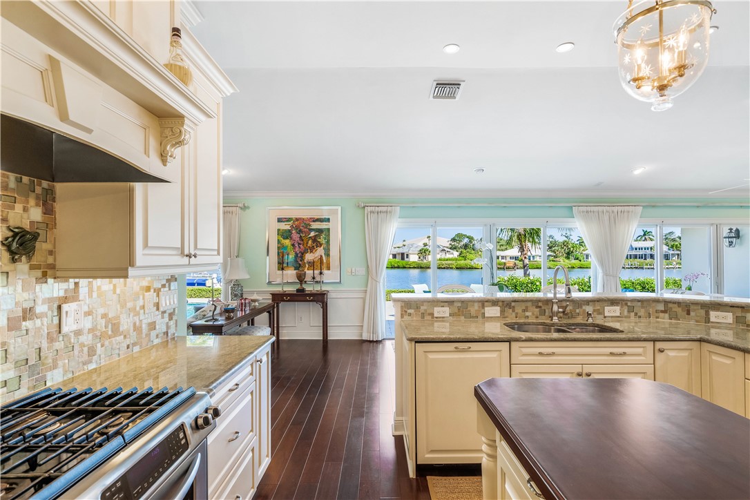 501 Bay Drive
