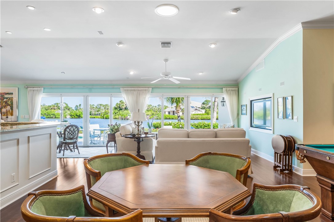 501 Bay Drive