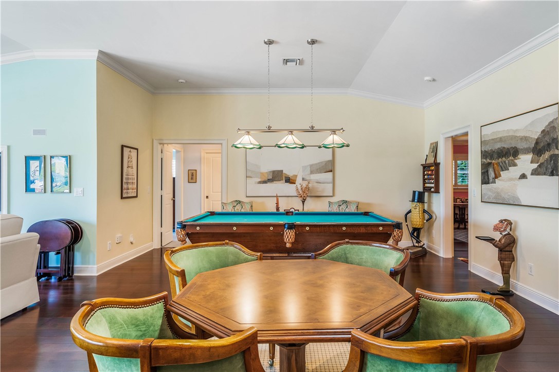 501 Bay Drive