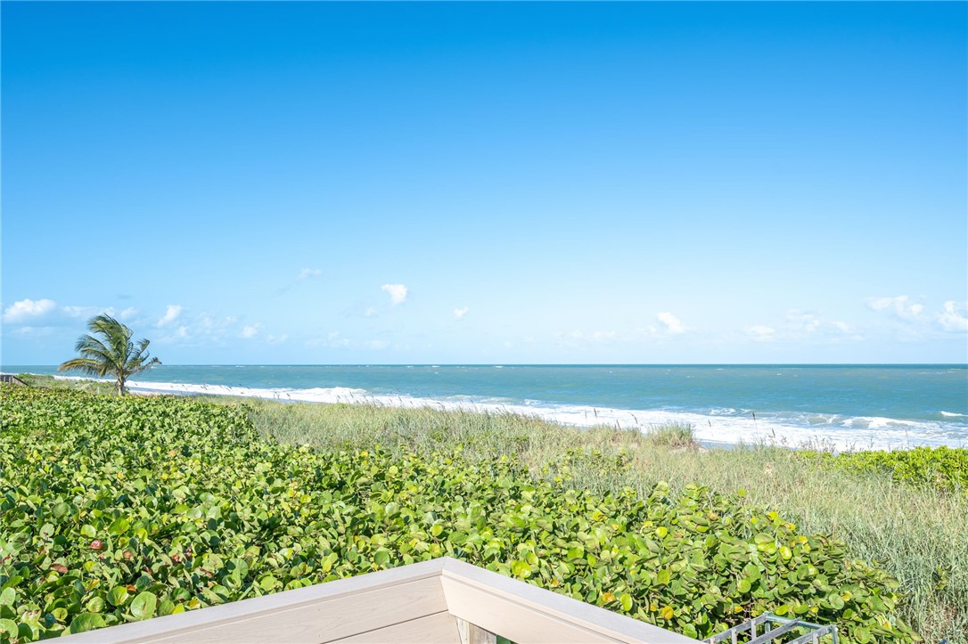 1150 Reef Road B-24